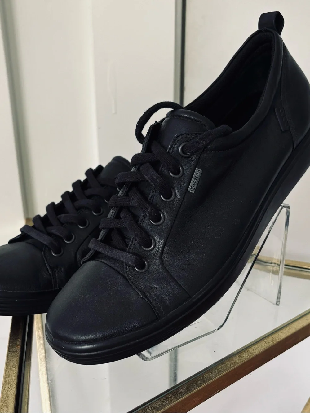 Women's ECCO Soft gore-tex Waterproof Sneaker black leather low top sneaker 10